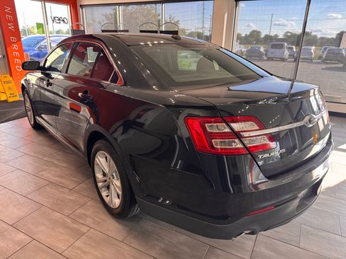 Used 2014 Ford Taurus SEL w/ Equipment Group 201A FWD image 10