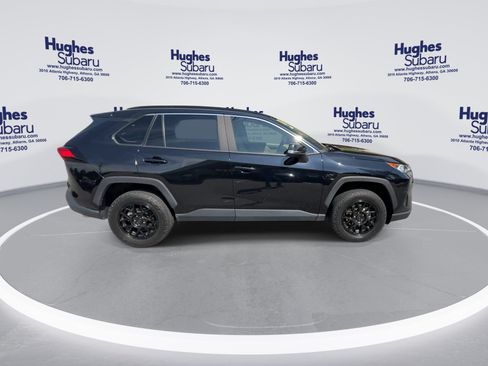 Used 2021 Toyota RAV4 XLE FWD image 12