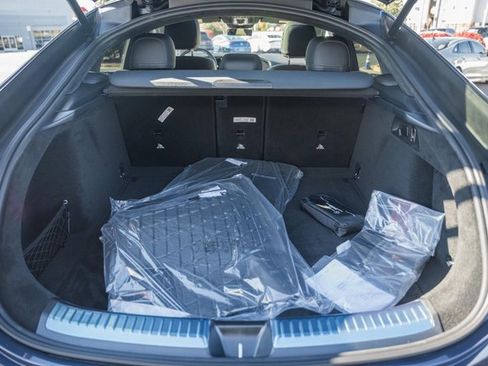 New 2026 Mercedes-Benz GLE 63 AMG S image 11