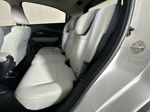 Used 2021 Honda HR-V LX image 23