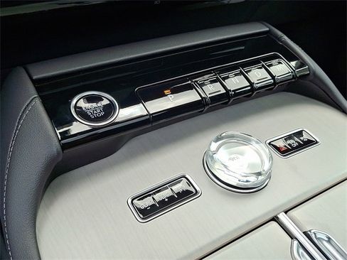 New 2025 Lincoln Navigator L Reserve w/ Jet Appearance Package image 8