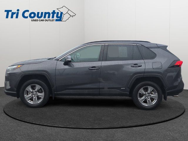 Certified 2023 Toyota RAV4 XLE w/ Convenience Package AWD/4WD image 4