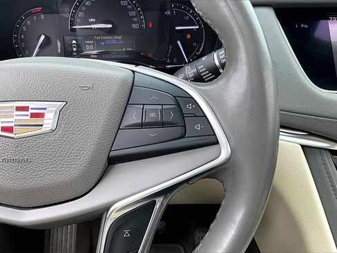 Used 2017 Cadillac XT5 Premium Luxury image 21