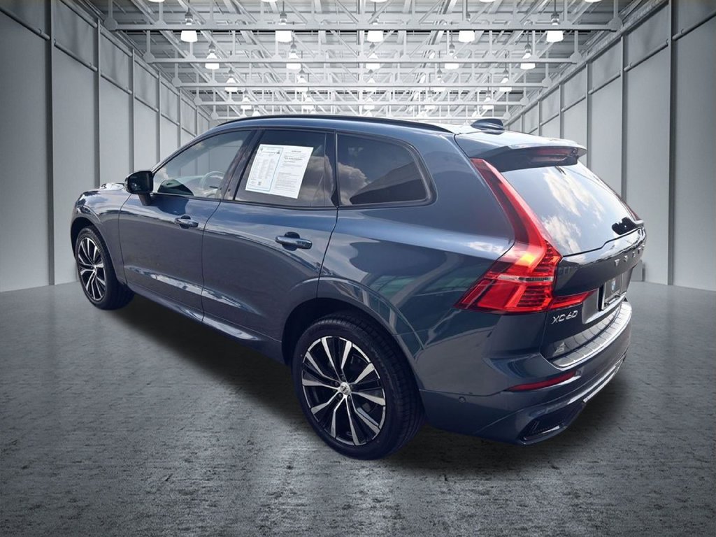 Used 2024 Volvo XC60 B5 Ultimate w/ Protection Package Premier AWD/4WD image 12