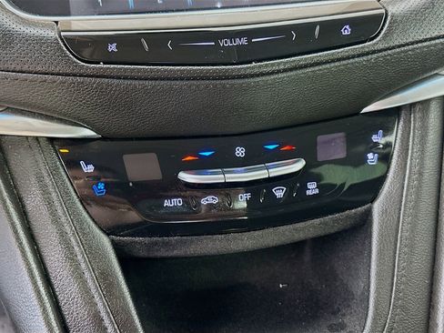 Used 2018 Cadillac XT5 Premium Luxury FWD image 15