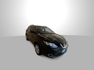 Used 2017 Nissan Rogue Sport SV w/ SV Premium Package video 2