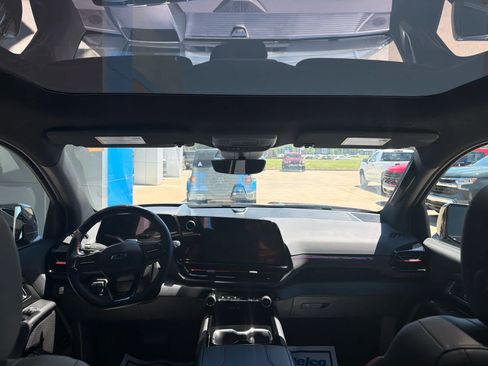 New 2025 Chevrolet Silverado EV RST AWD/4WD image 26