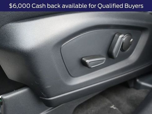 New 2025 Ford Explorer Active image 14