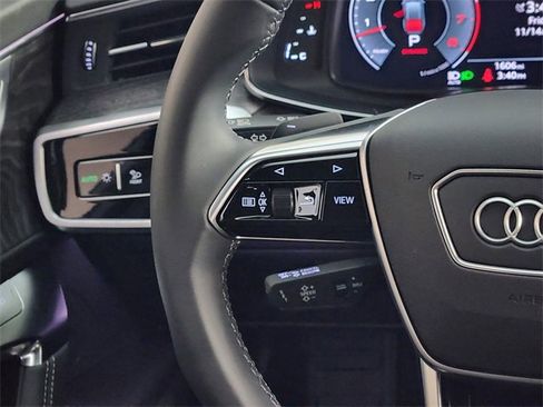 Used 2025 Audi A6 Premium Plus image 27