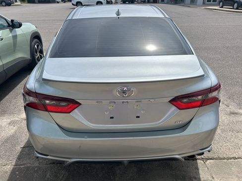 Used 2023 Toyota Camry SE FWD image 5