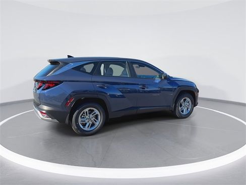 New 2026 Hyundai Tucson SE image 8