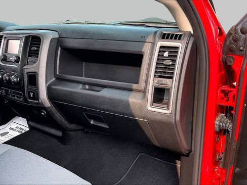 Used 2022 RAM 1500 Tradesman w/ Tradesman SXT Package RWD image 17
