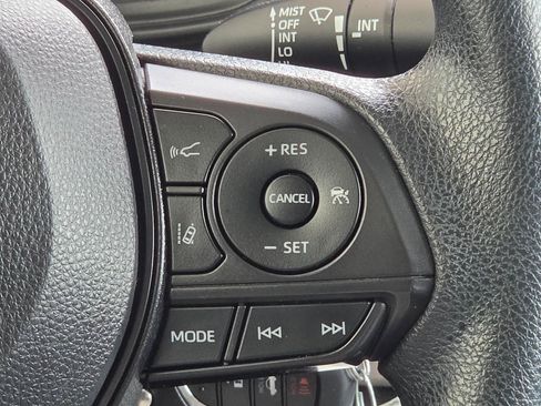 Used 2021 Toyota Corolla LE FWD image 19