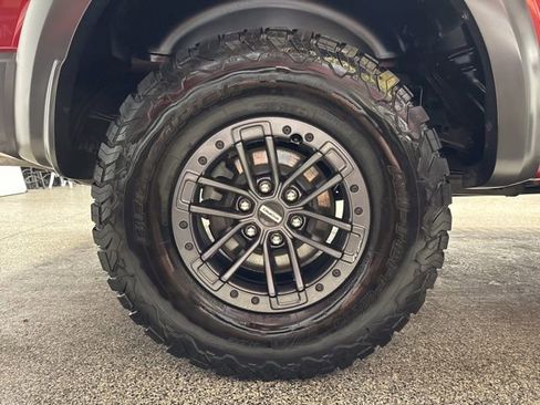 Used 2020 Ford F150 Raptor w/ Equipment Group 802A Luxury image 26