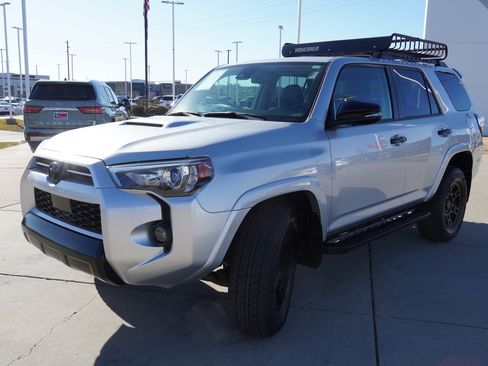 Certified 2021 Toyota 4Runner Venture image 4