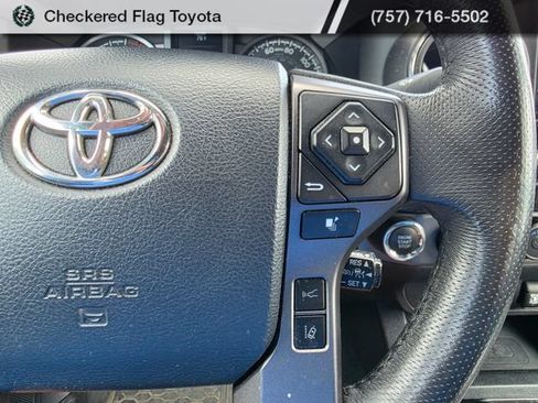 Used 2020 Toyota Tacoma TRD Off-Road w/ TRD Premium Off Road Package AWD/4WD image 15