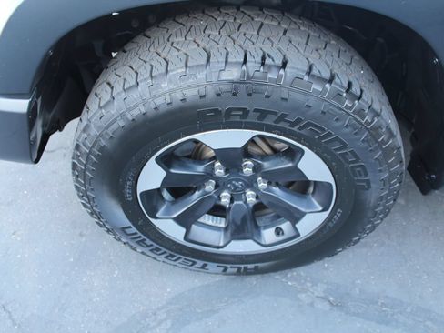 Used 2019 RAM 1500 Rebel AWD/4WD image 11