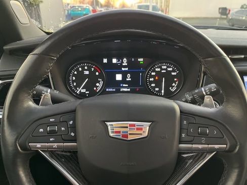 Used 2023 Cadillac XT6 Sport w/ Technology Package image 26