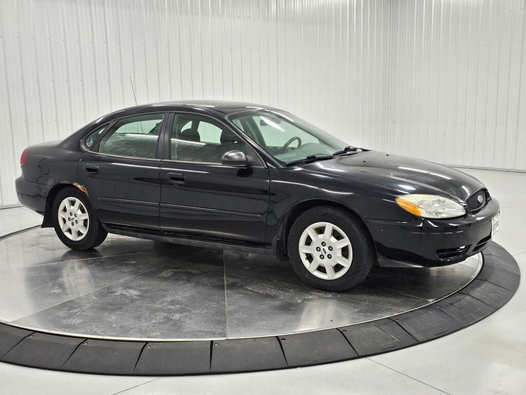 Used 2007 Ford Taurus SE FWD image 7