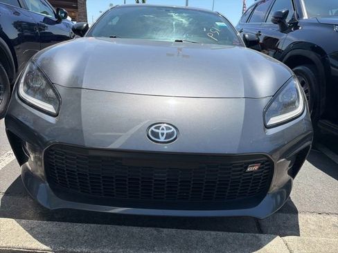 Used 2023 Toyota GR86 Premium w/ ALL Weather Mat Package (TMS) RWD image 12