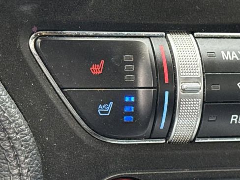 Used 2021 Ford Mustang Premium RWD image 34
