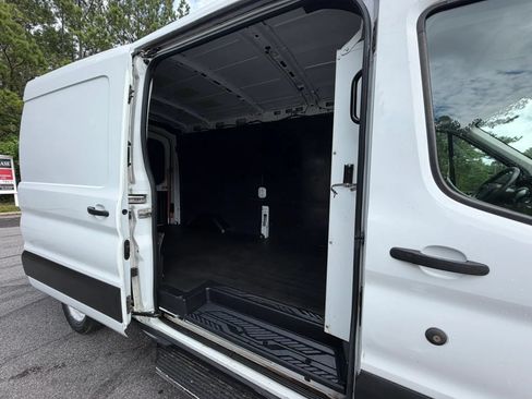 Used 2019 Ford Transit 150 148 Medium Roof RWD image 17