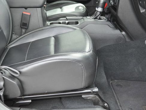 Used 2023 Jeep Wrangler Unlimited Sahara w/ Cold Weather Group image 21