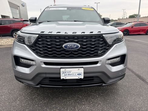 Used 2022 Ford Explorer ST w/ Equipment Group 401A AWD/4WD image 3