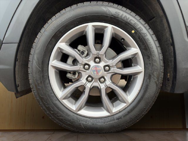 Used 2022 GMC Terrain SLT w/ Infotainment Package II AWD/4WD image 24