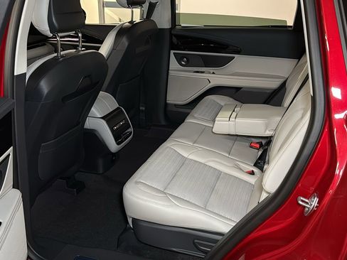 New 2026 Lincoln Nautilus Reserve w/ Jet Appearance Package image 17