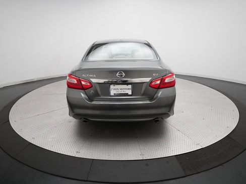 Used 2016 Nissan Altima 2.5 SV w/ Convenience Package image 25