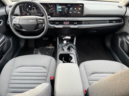 New 2025 Kia K4 EX image 7