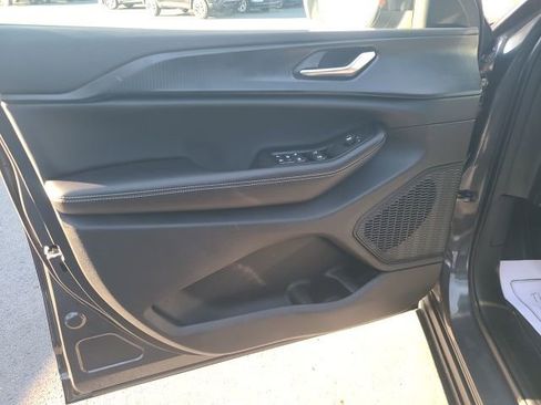 New 2025 Jeep Grand Cherokee Laredo X w/ Luxury Tech Group I image 10