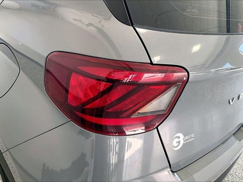 Used 2022 Hyundai Venue Limited FWD image 31
