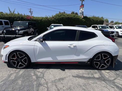 Used 2021 Hyundai Veloster N FWD image 3