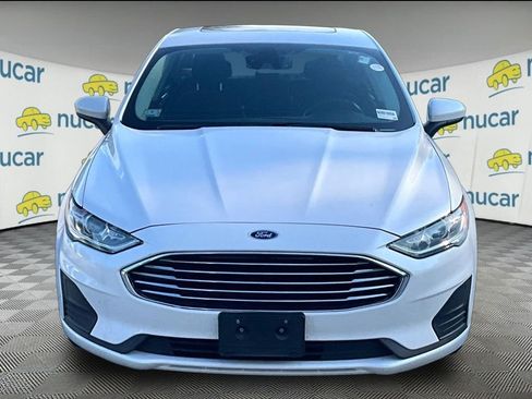 Used 2019 Ford Fusion SE AWD/4WD image 2