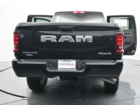 New 2026 RAM 2500 Big Horn AWD/4WD image 46