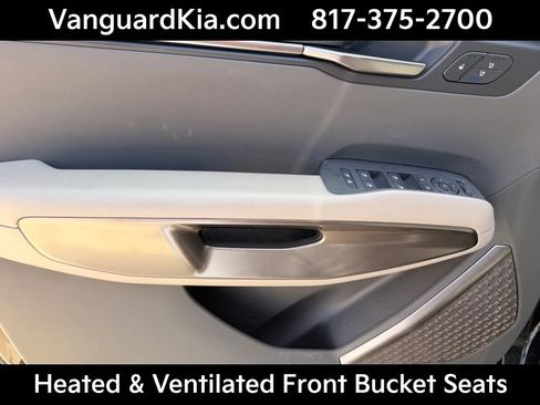 Used 2024 Kia EV9 Wind AWD/4WD image 17