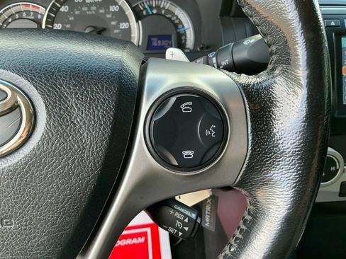 Used 2012 Toyota Camry SE image 28