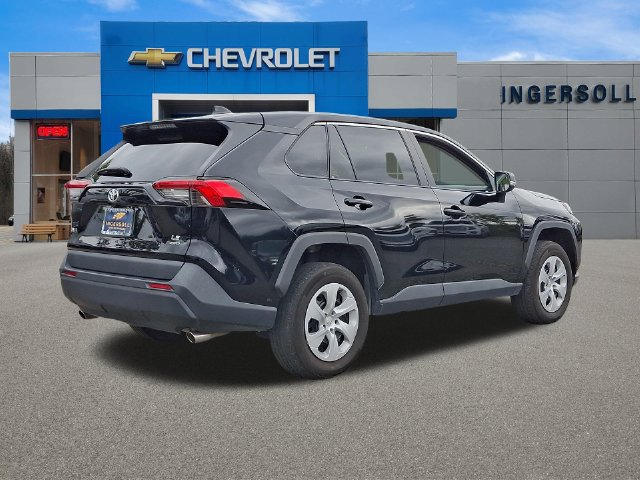 Used 2024 Toyota RAV4 LE AWD/4WD image 24