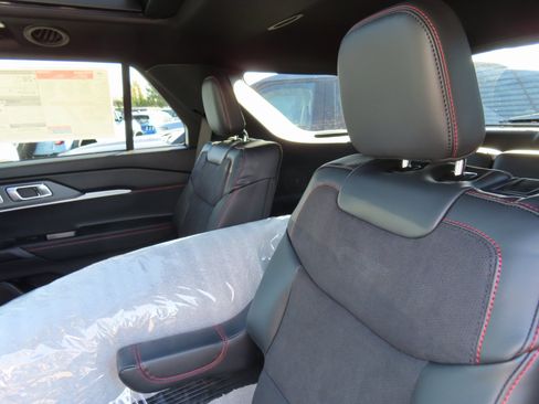 New 2026 Ford Explorer ST w/ Sun And Sound Package image 15