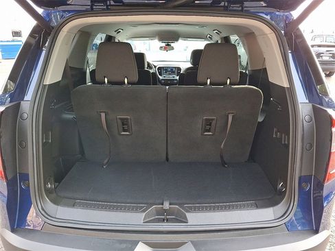 Certified 2023 GMC Acadia SLE w/ Driver Convenience Package image 30