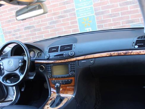 Used 2008 Mercedes-Benz E 350 Sedan image 12
