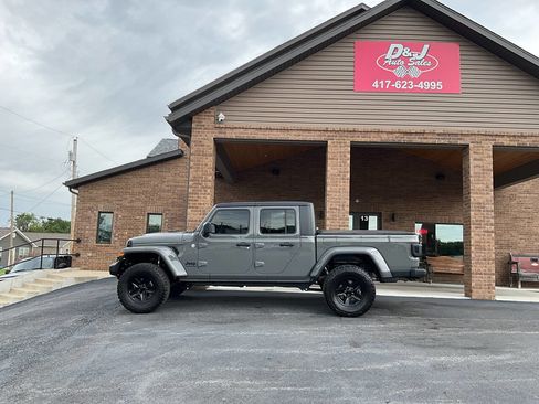 Used 2021 Jeep Gladiator Sport AWD/4WD image 24