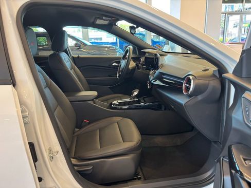Used 2026 Chevrolet Trax RS w/ Driver Confidence Package FWD image 22