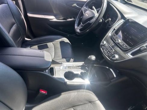 Used 2020 Chevrolet Malibu LT w/ Leather Package FWD image 21