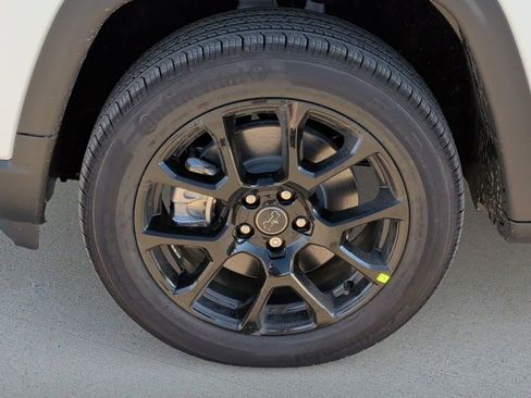 New 2026 Jeep Compass Altitude image 44