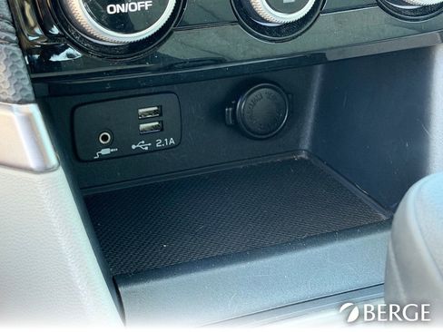 Used 2021 Subaru Forester Premium w/ Popular Package #1 AWD/4WD image 29