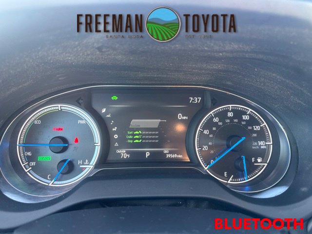 Used 2024 Toyota Venza LE AWD/4WD image 8