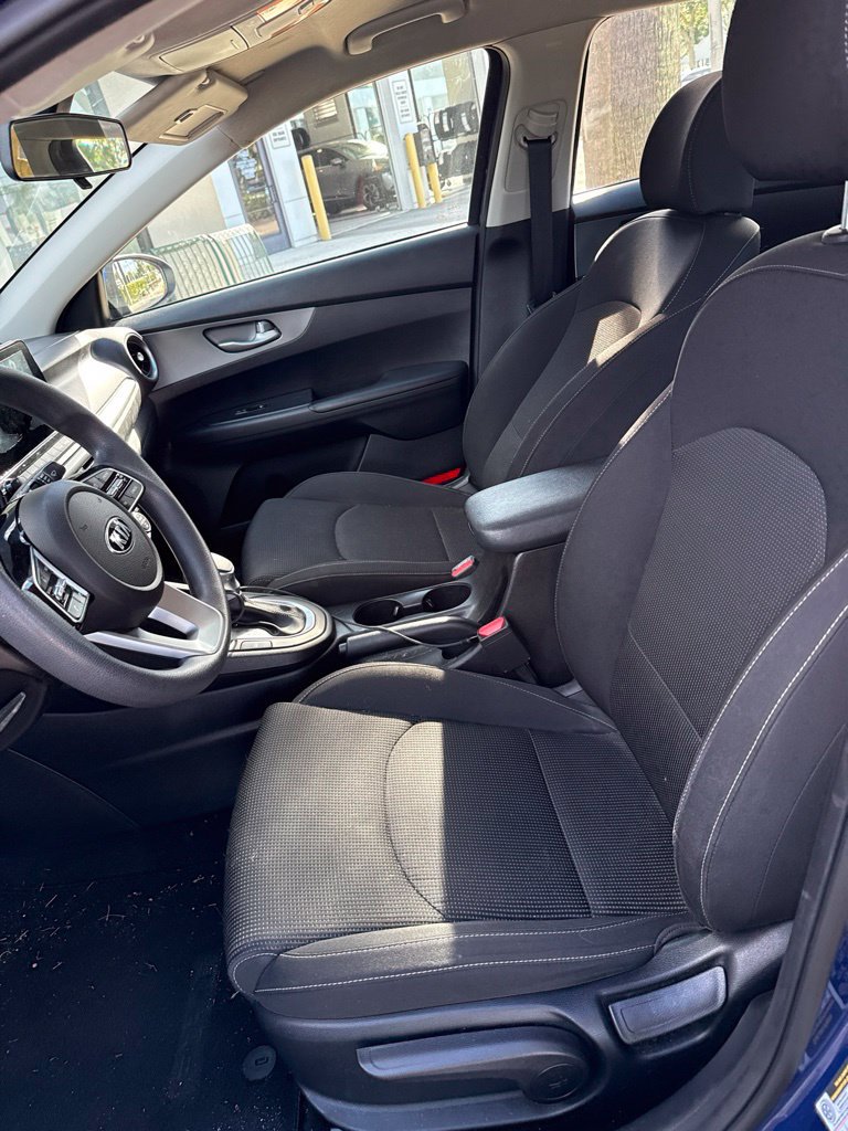 Used 2019 Kia Forte LXS FWD image 3
